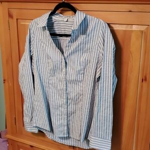 5 for $20 Express ultimate essential shirt